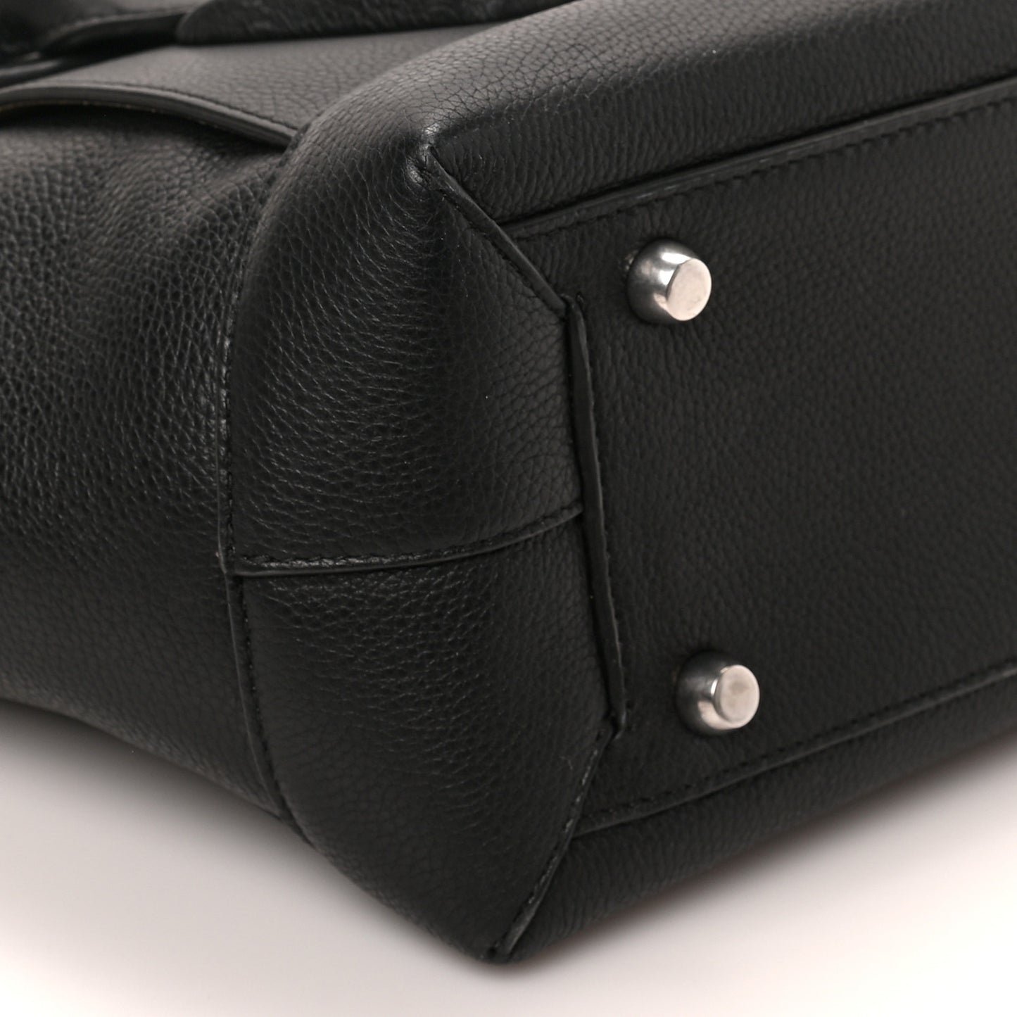 Grained Calfskin Maxi Intrecciato Medium Arco Black
