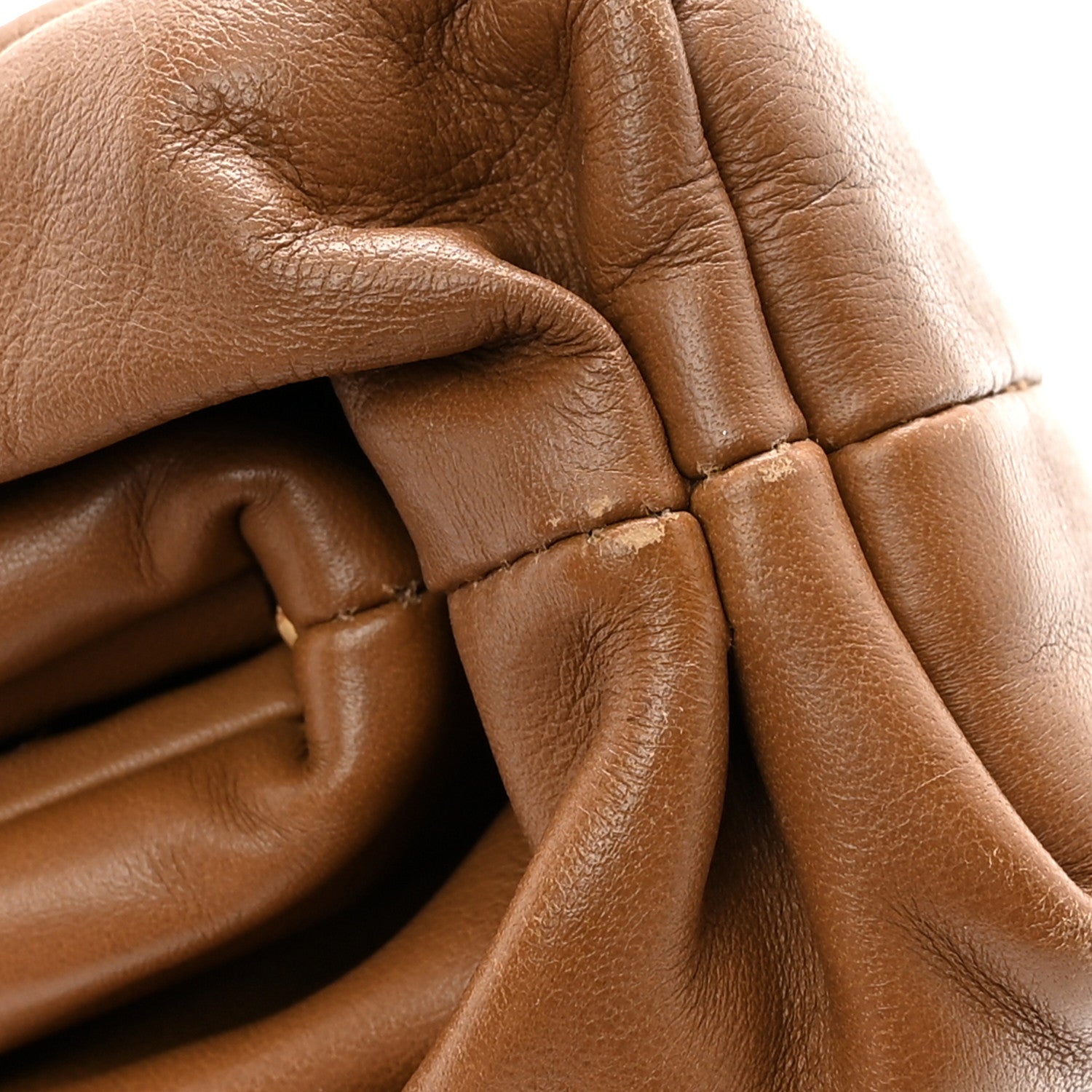 Bottega Veneta Butter Calfskin The Pouch 20 Cammello 10 of 10