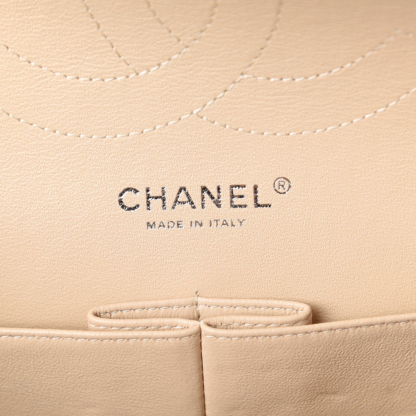 Caviar Quilted Jumbo Double Flap Beige Clair