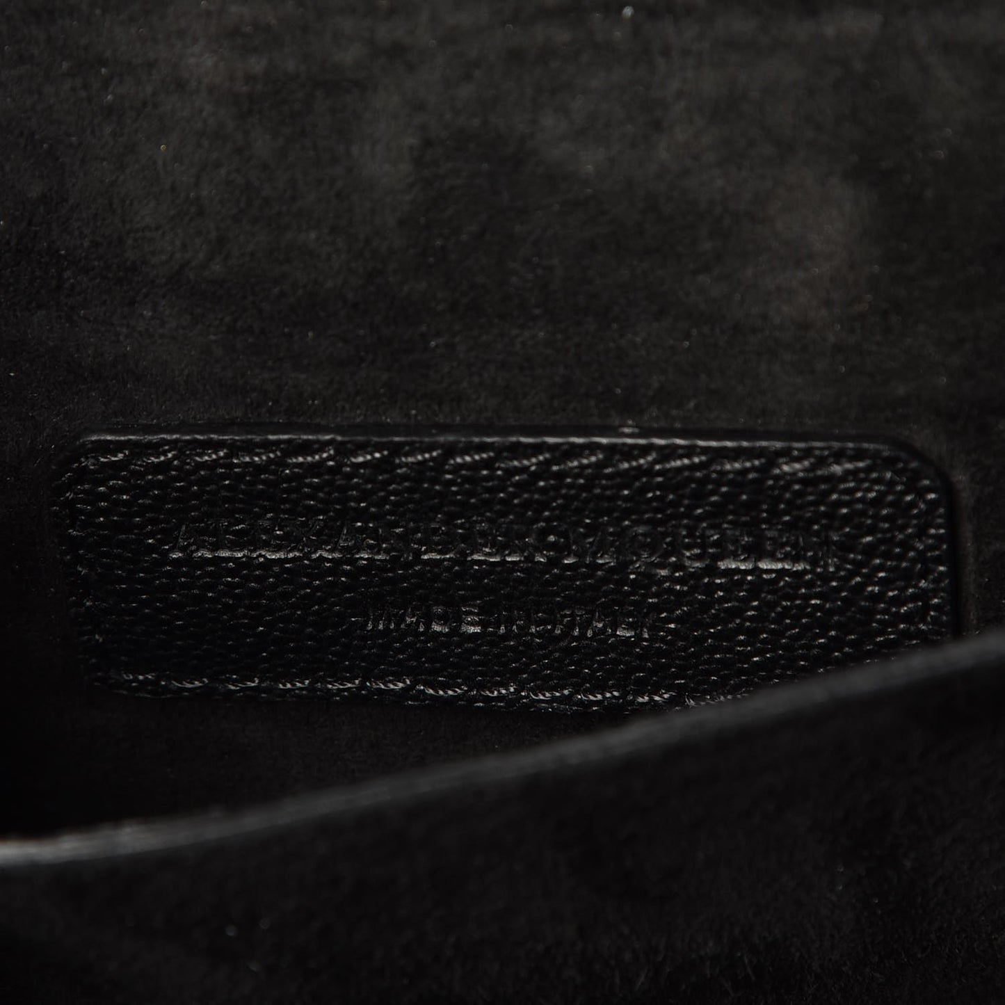 Grained Calfskin Small Insignia Flap Black
