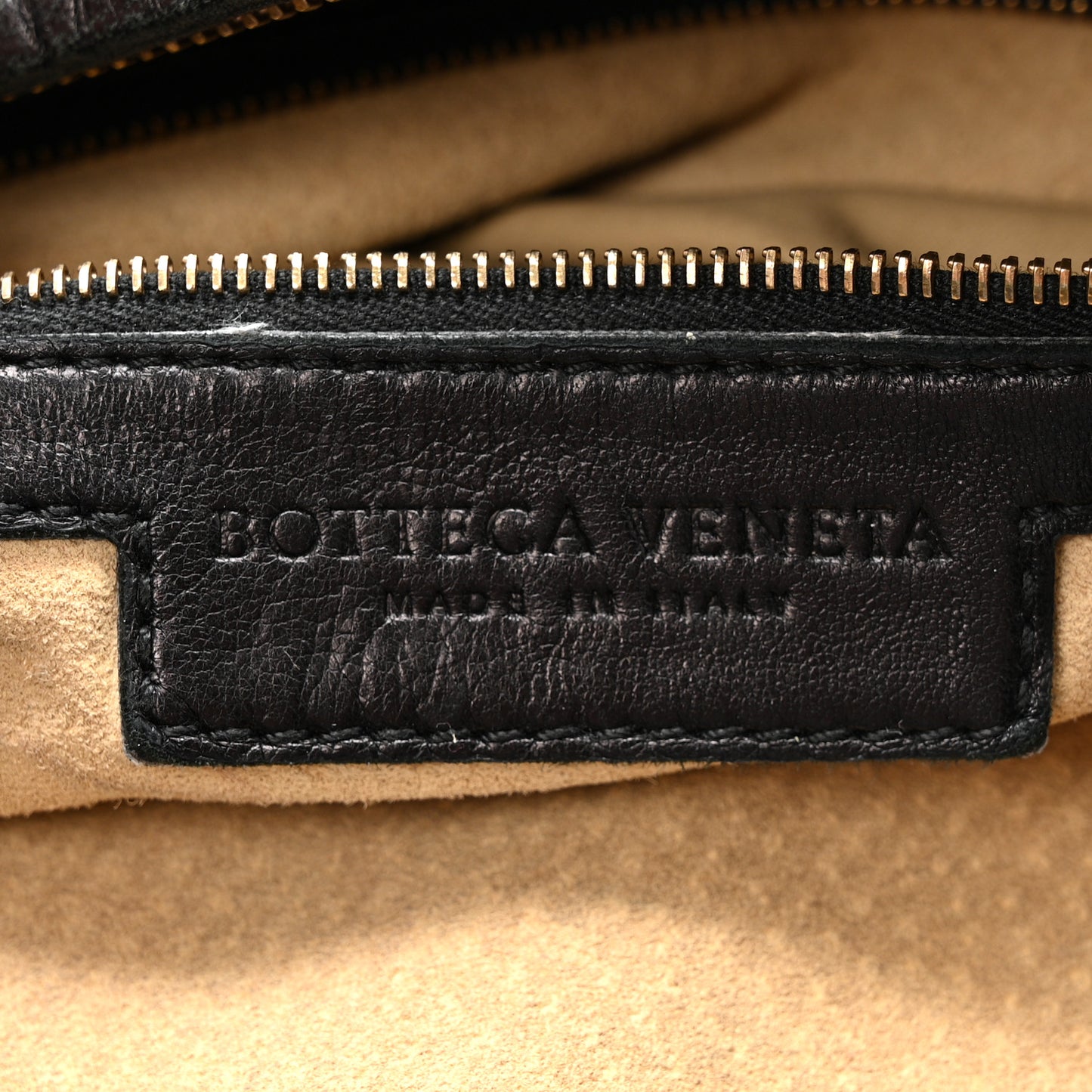 Nappa Intrecciato Medium Veneta Hobo Black