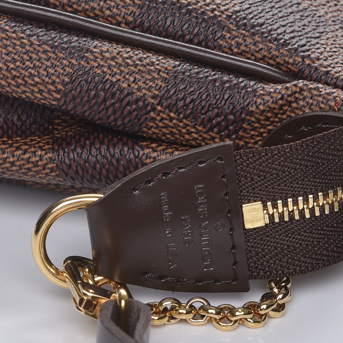 Damier Ebene Eva Clutch