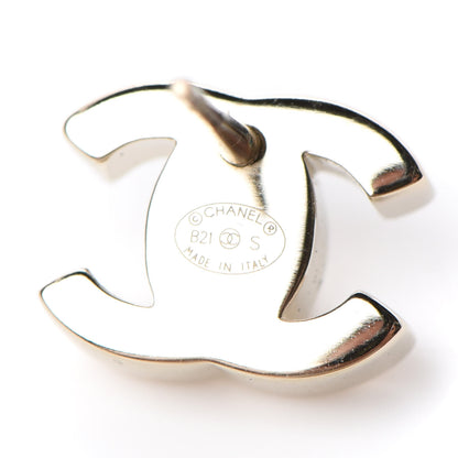 Chanel Metal CC Turnlock Earrings Gold 4 of 4