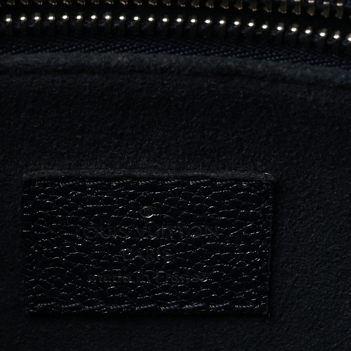 Louis Vuitton Metallic  Empreinte Monogram Giant Onthego PM Navy Nacre 6 of 9