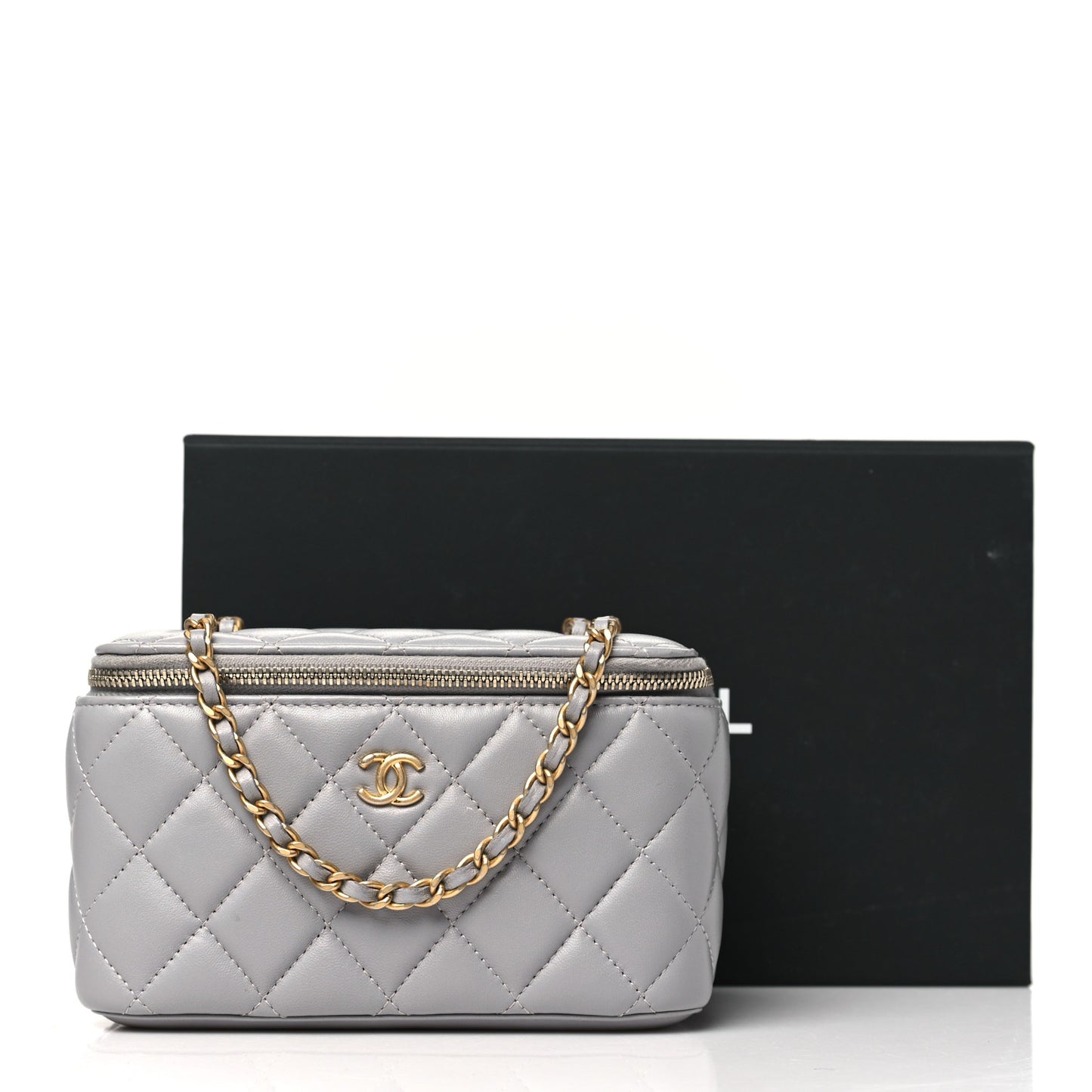 Lambskin Quilted Small Pearl Crush Vanity Case With Chain Grey