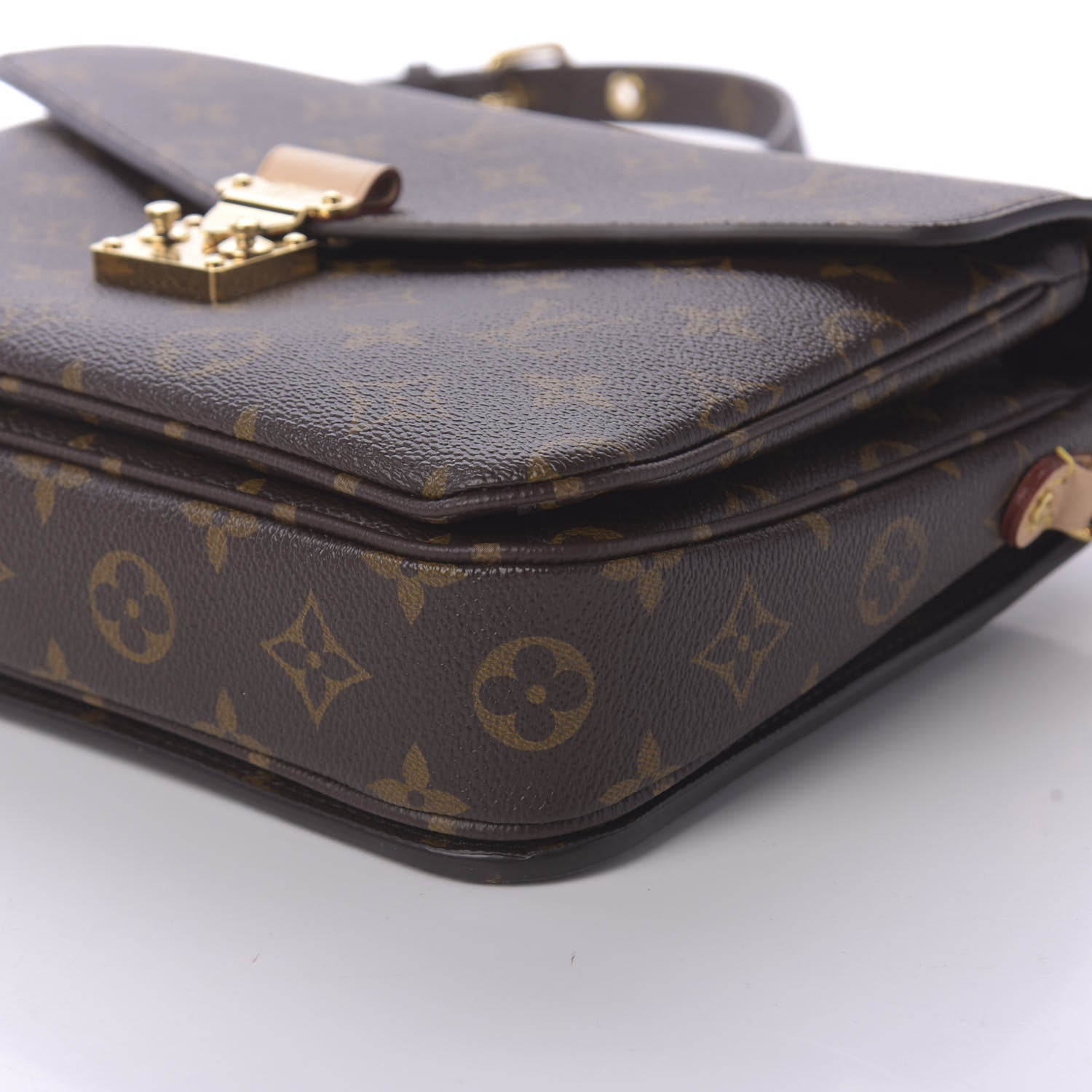 Louis Vuitton Monogram Pochette Metis 6 of 8