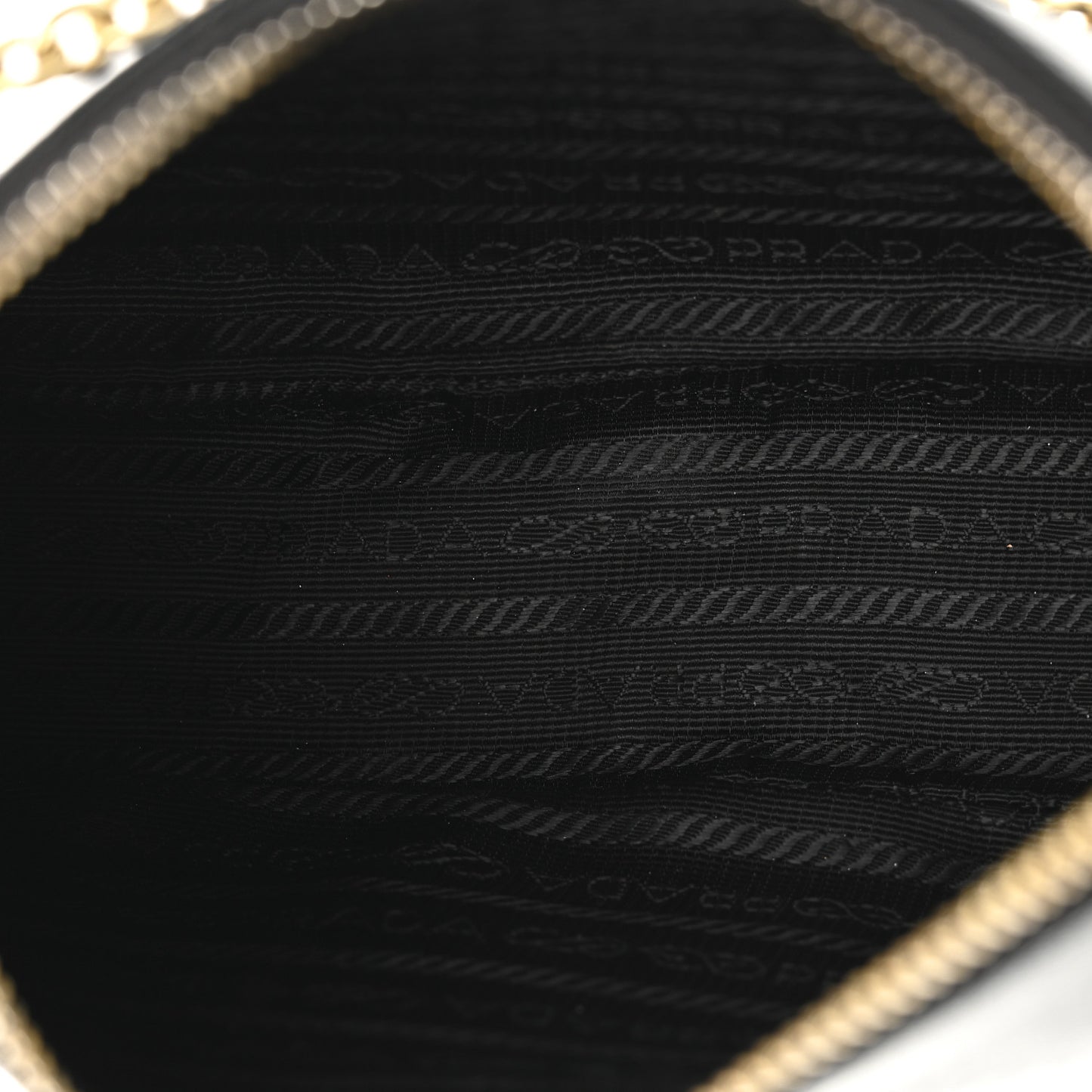 Saffiano Lux Re-Edition 2005 Shoulder Bag Black