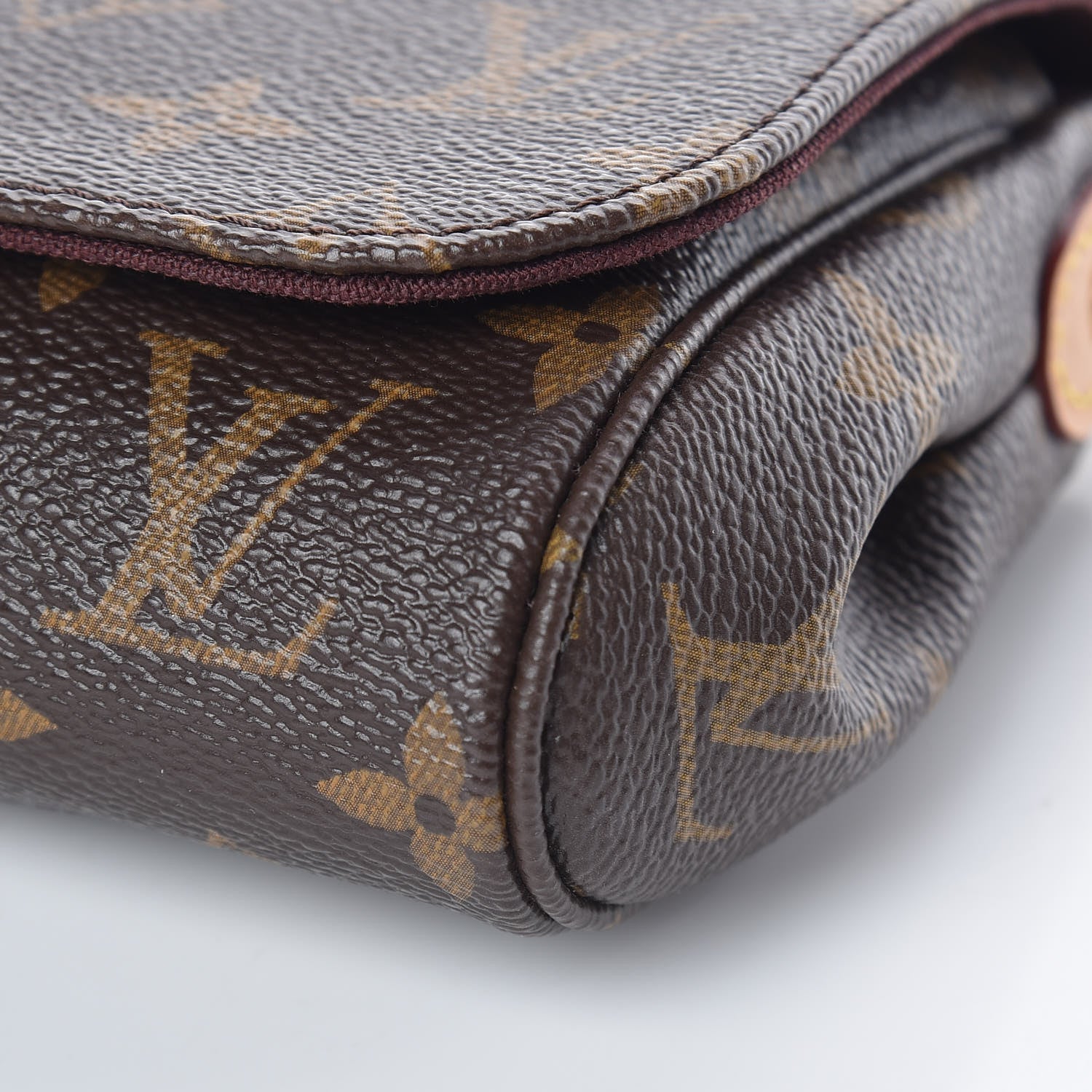 Louis Vuitton Monogram Favorite PM 6 of 11