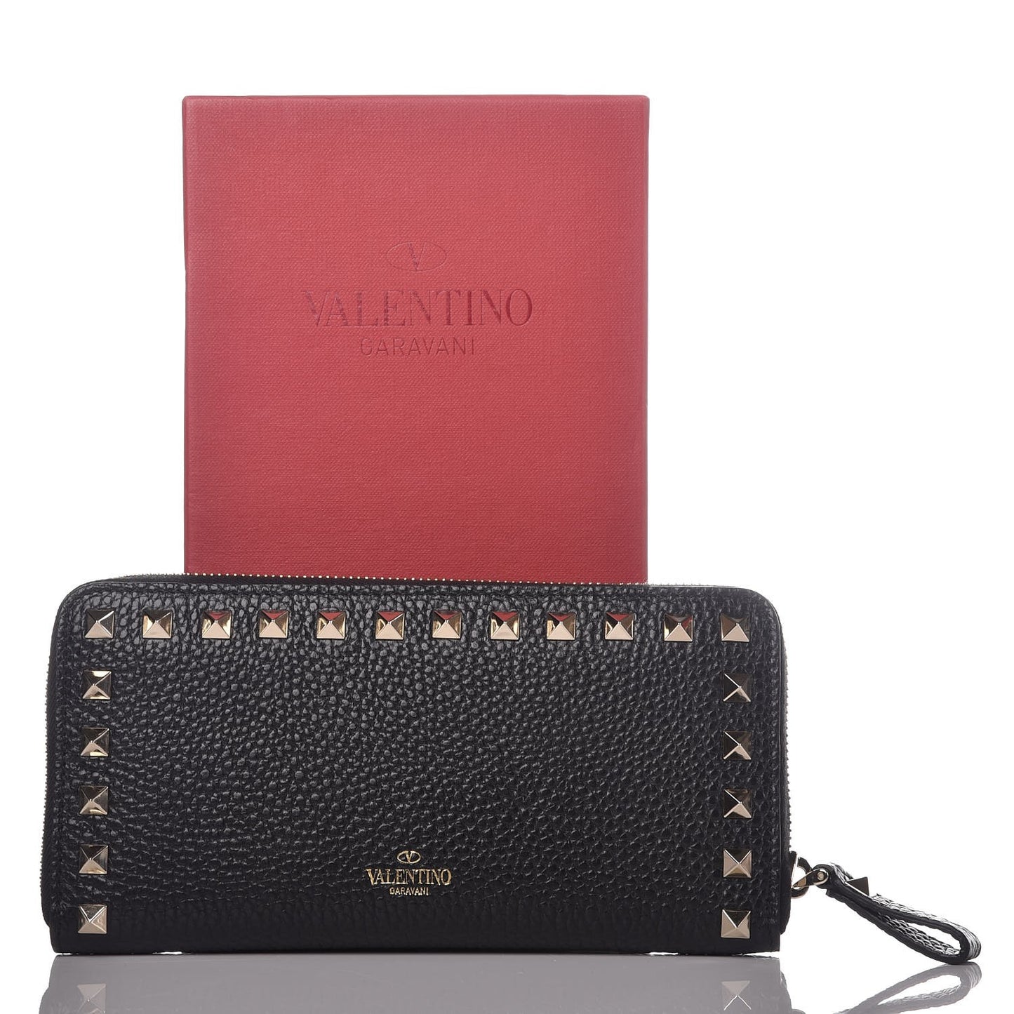Pebbled Calfskin Rockstud Zip Around Wallet Black