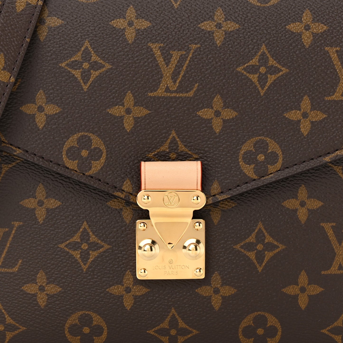 Monogram Pochette Metis