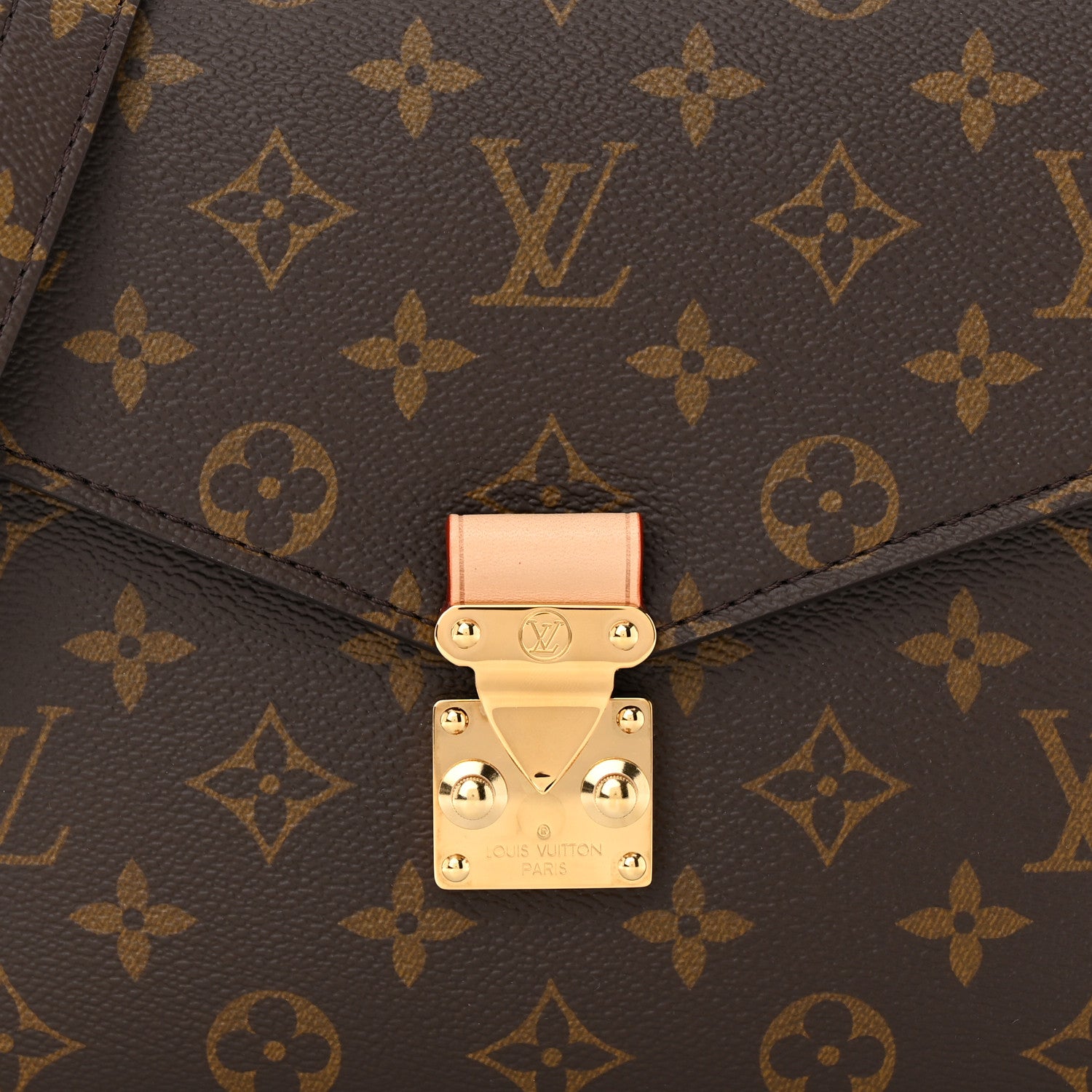 Louis Vuitton Monogram Pochette Metis 8 of 10
