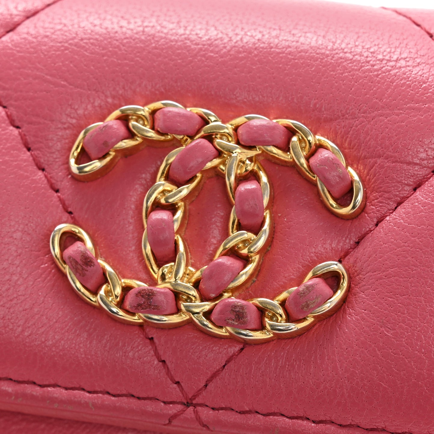 Lambskin Quilted Chanel 19 Small Flap Wallet Pink