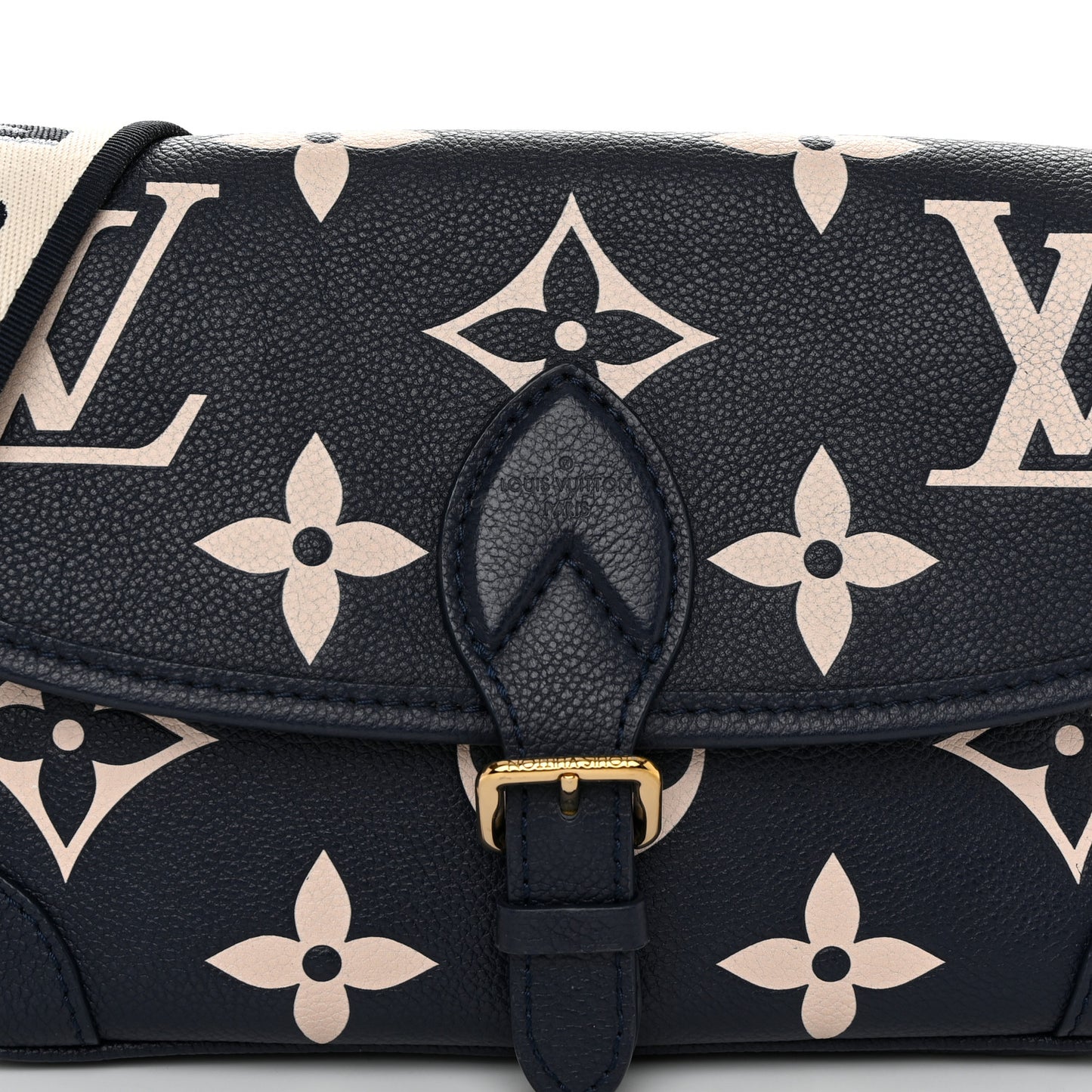 Empreinte Monogram Giant Diane Navy Creme