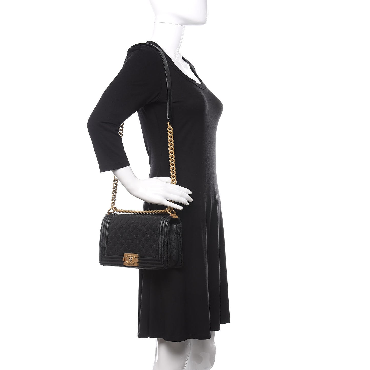 Caviar Quilted Medium Boy Flap Black