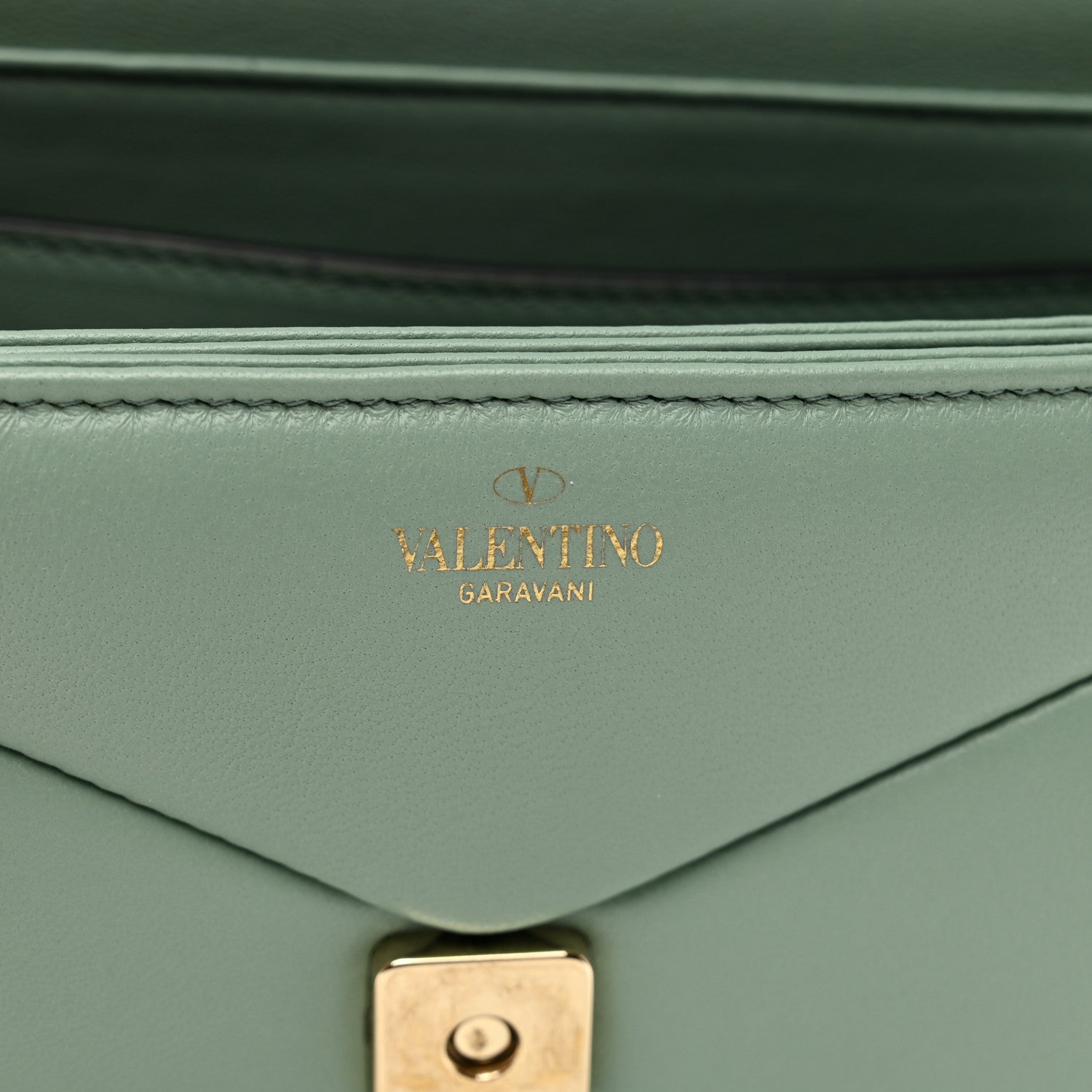 Valentino Garavani Nappa Lacquer Monochrome One Stud Chain Clutch Morning Dew 8 of 11
