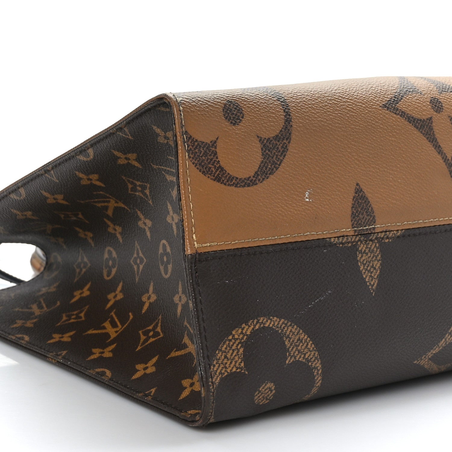 Louis Vuitton Reverse Monogram Giant Onthego MM 6 of 15