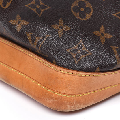 Louis Vuitton Monogram Noe 20 of 33