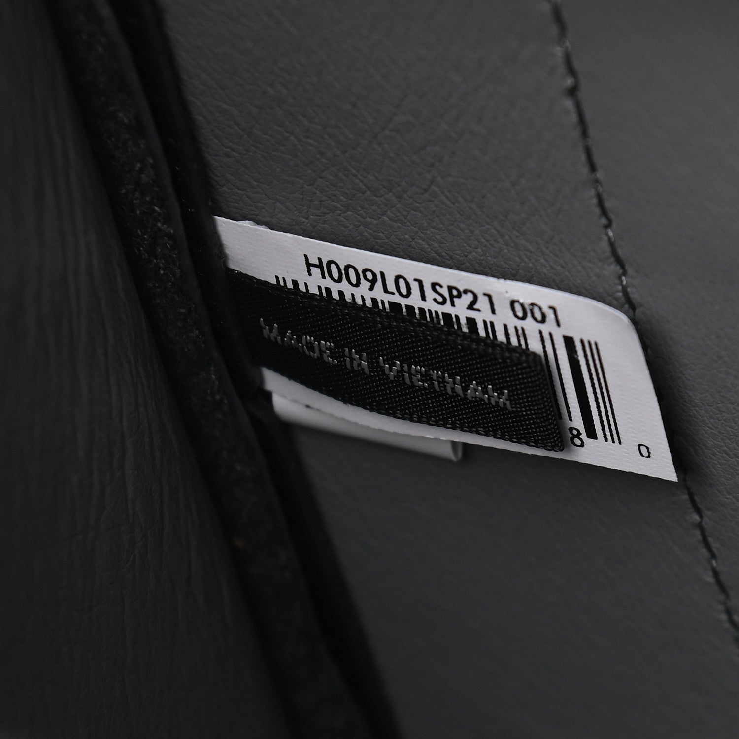 Marc Jacobs Grained Calfskin Small The Tote Bag Black 7 of 10