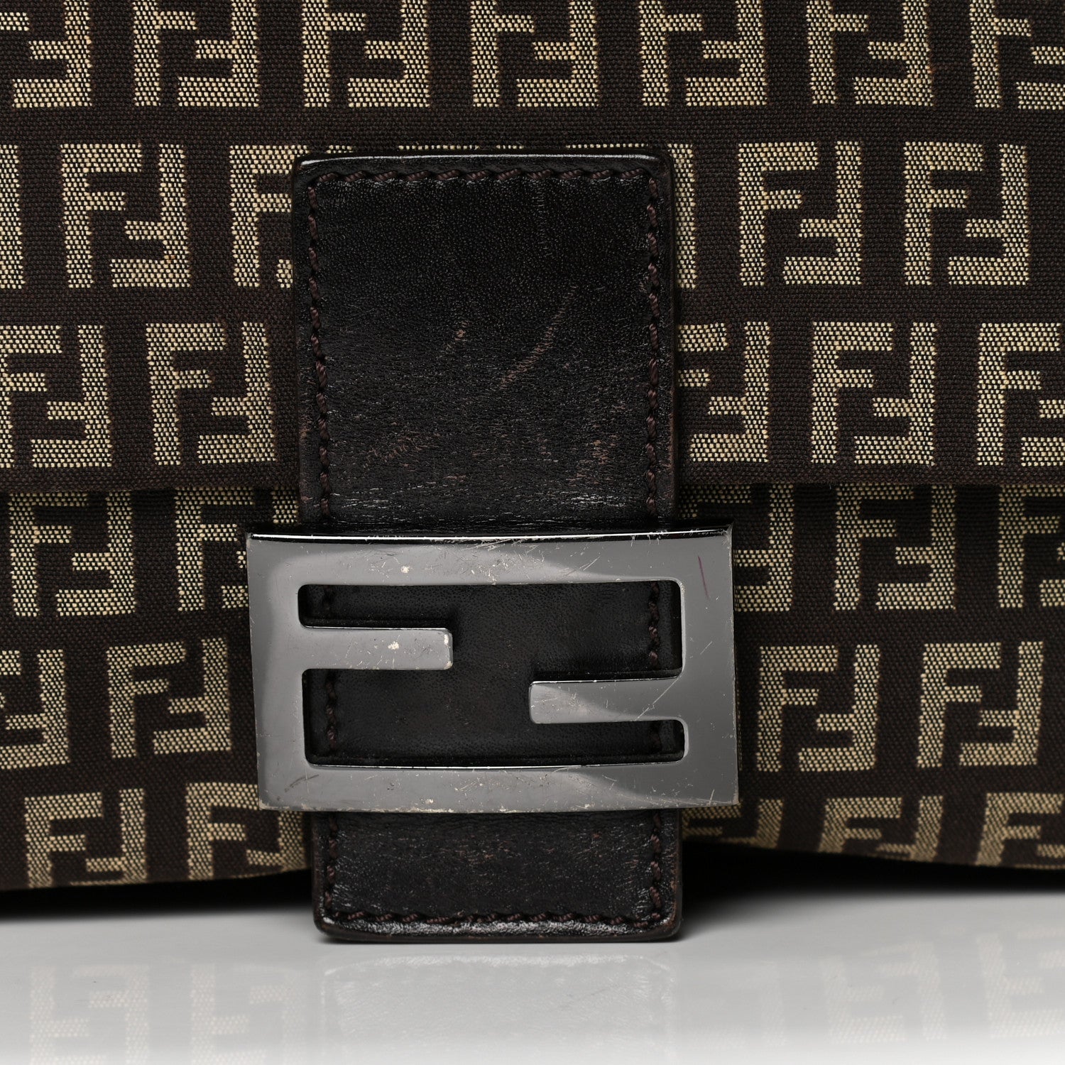 Fendi Zucchino Vitello Mama Baguette Testa di Moro Beige 18 of 26