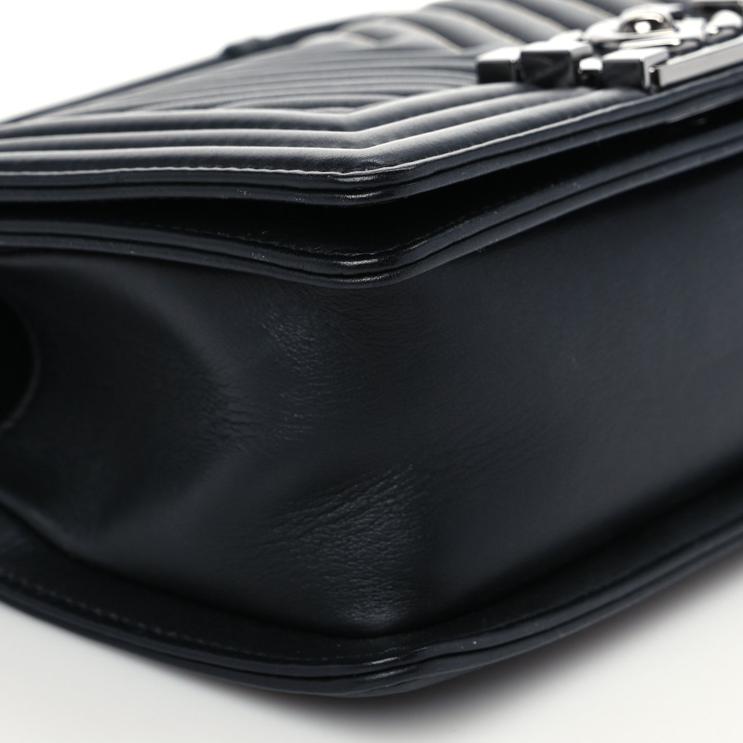 Calfskin Chain Chevron Small Boy Flap Black