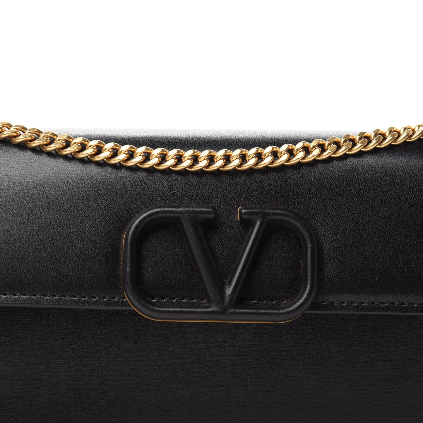 Smooth Calfksin Vlogo Wallet On Chain Black