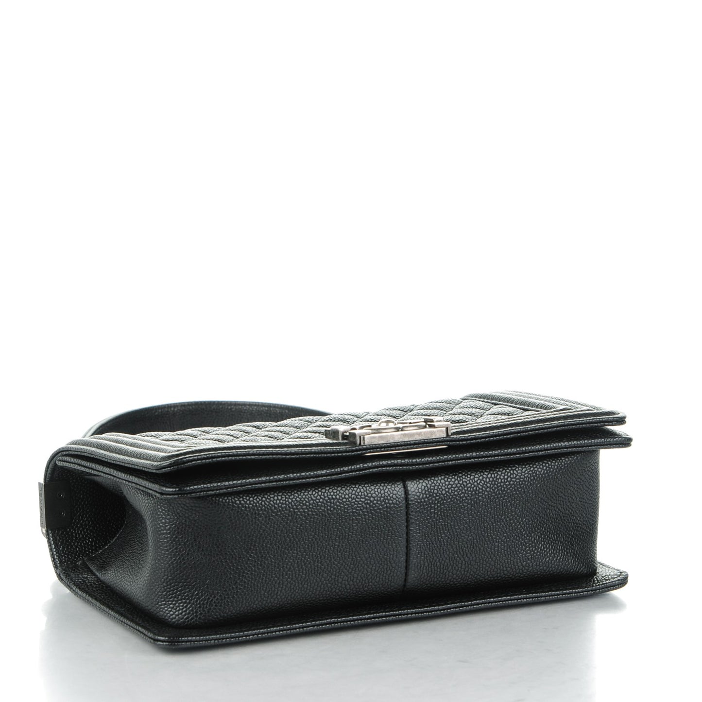 Caviar Quilted Medium Boy Flap Black