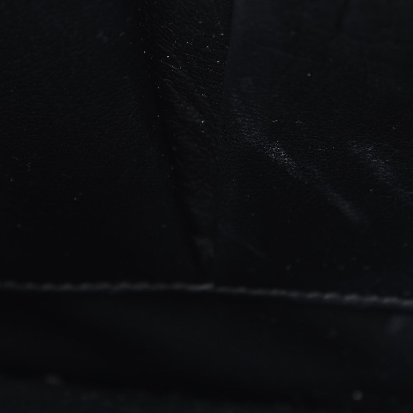 Box Calfskin Medium Classic Box Flap Bag Black