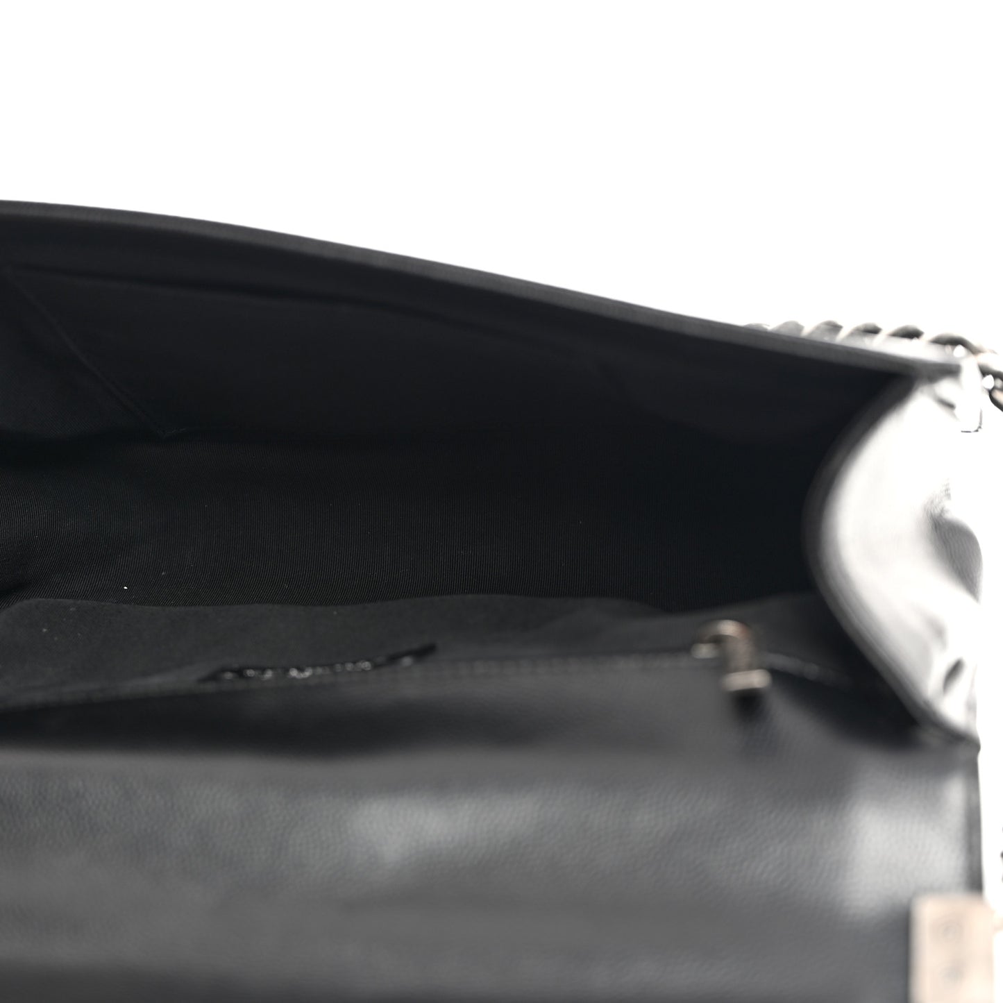 Caviar Quilted New Medium Boy Flap Black
