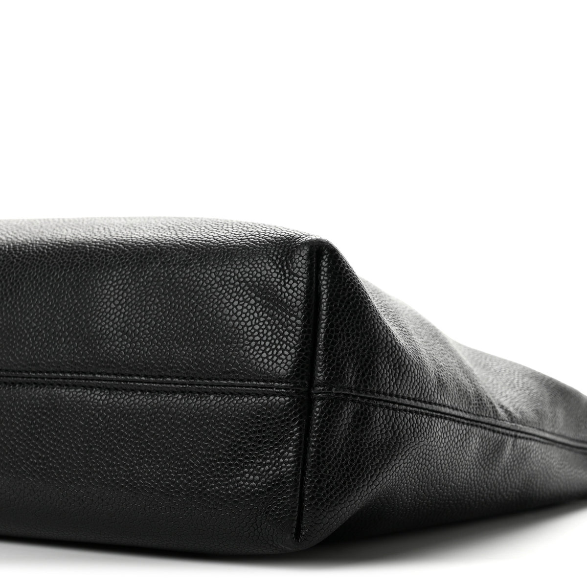 Caviar CC Timeless Tote Black