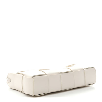 Bottega Veneta Calfskin Maxi Intrecciato Cassette Pouch On Strap Chalk 4 of 11