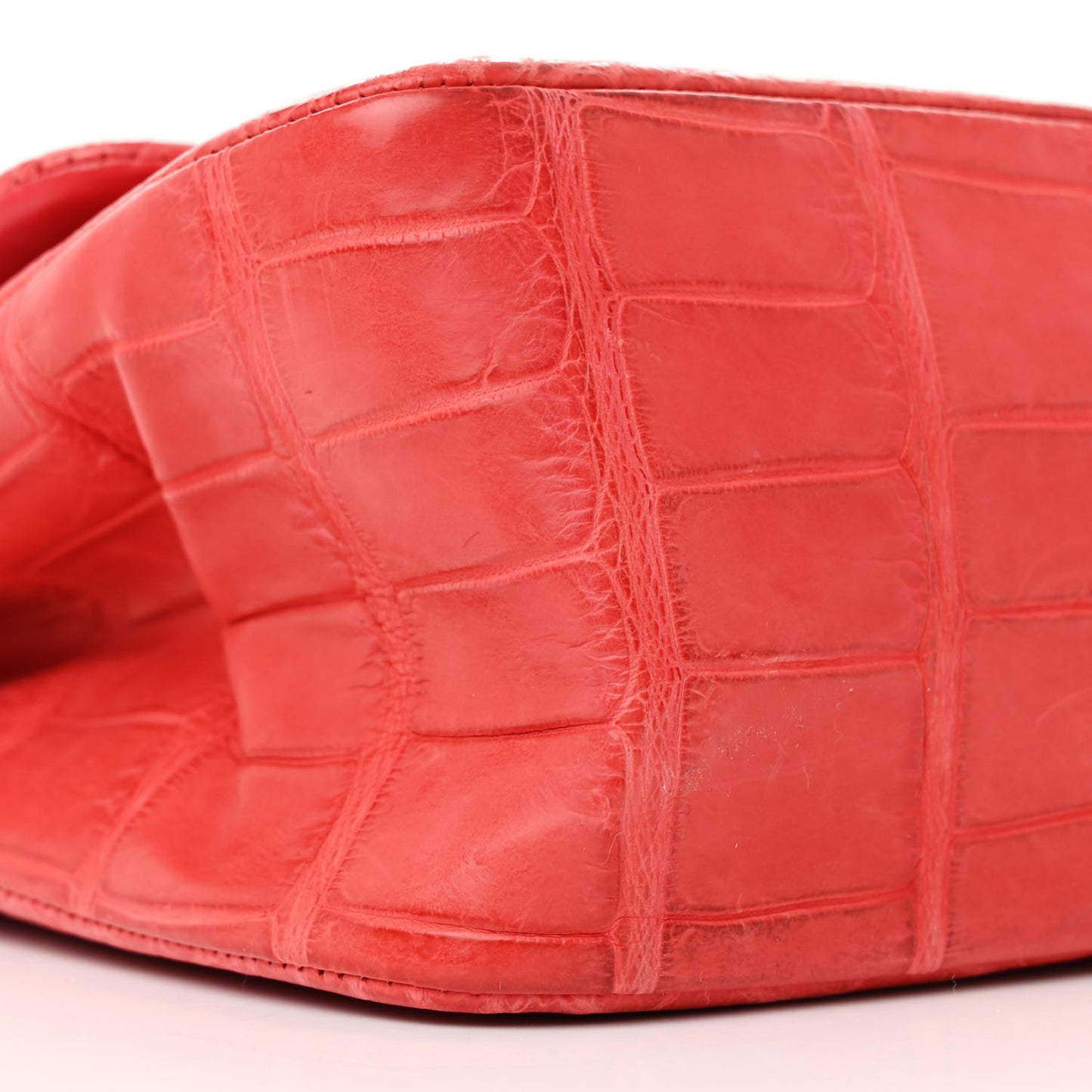 Alligator Jumbo Double Flap Red