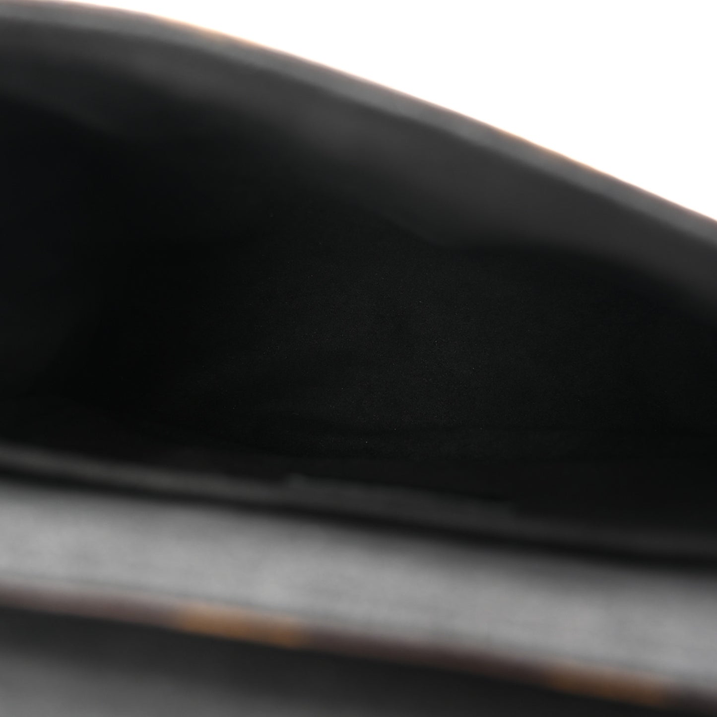 Monogram Locky BB Black