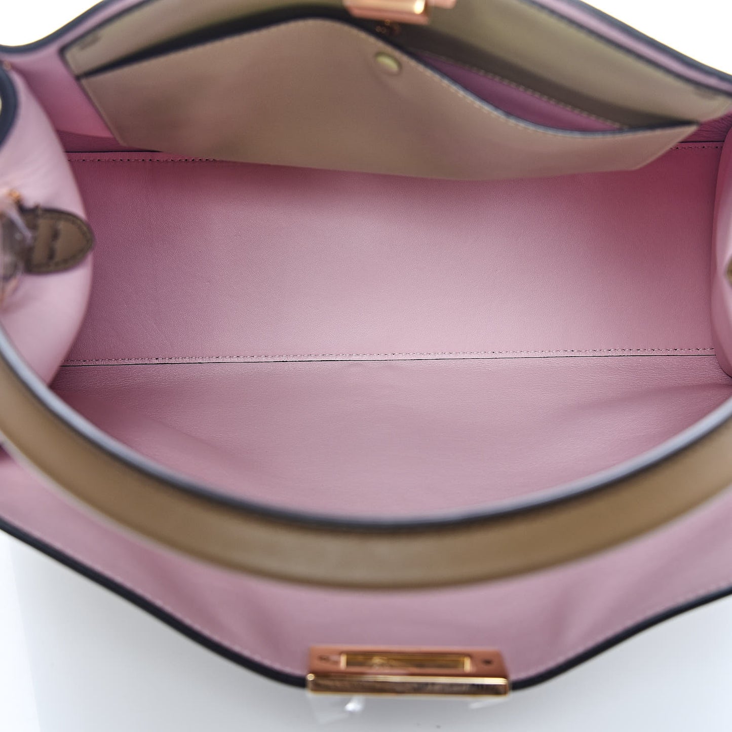 Vitello Seta Century Large Peekaboo X-Lite Fango Mandorlo