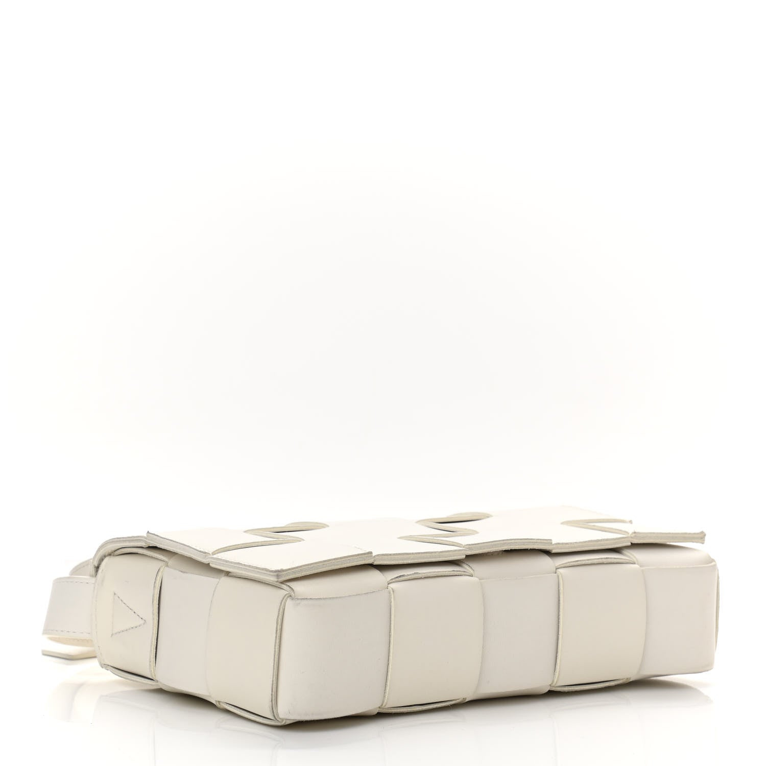 Bottega Veneta Lambskin Maxi Intrecciato Cassette Crossbody Bag White 4 of 13