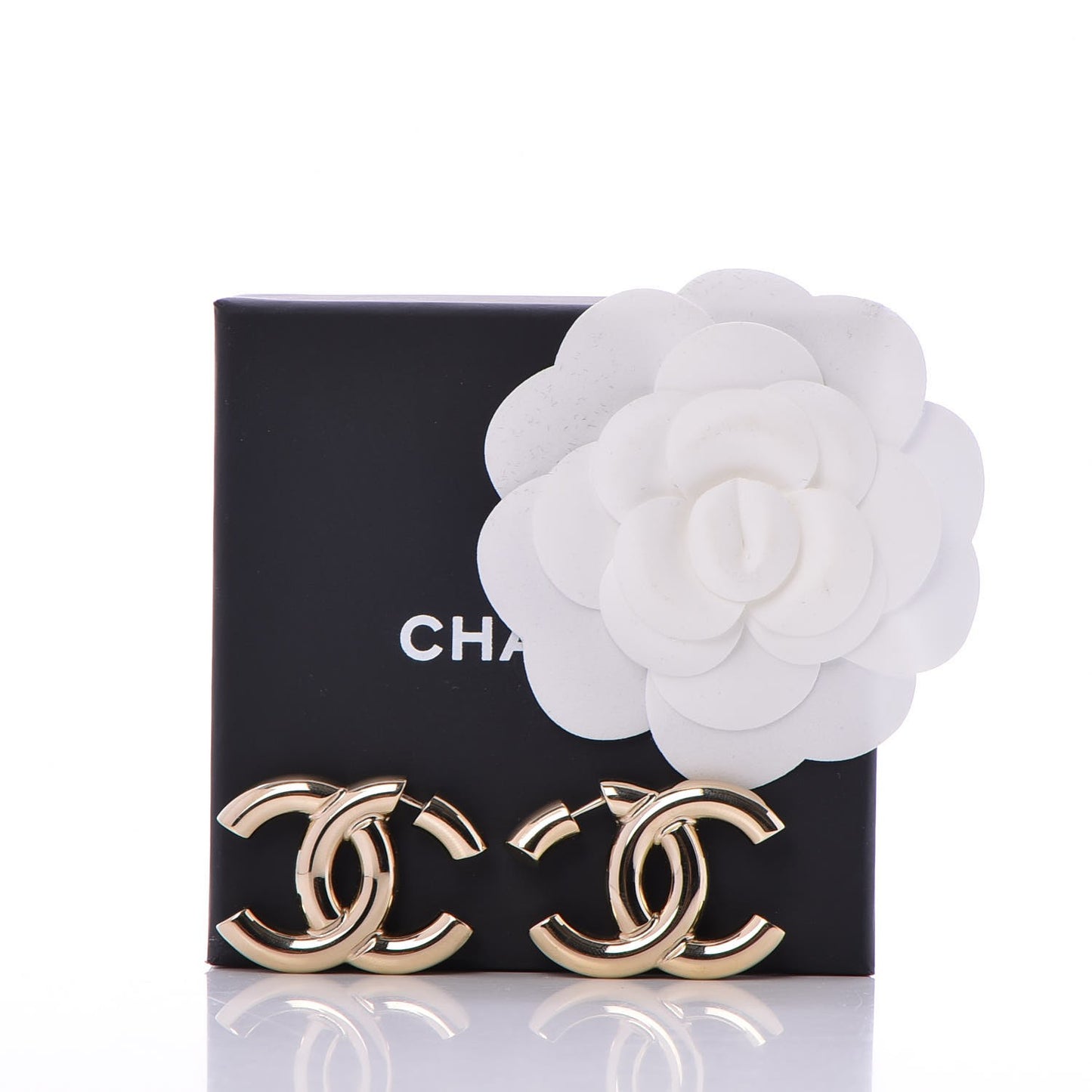 Metal Large CC Earrings Light Gold
