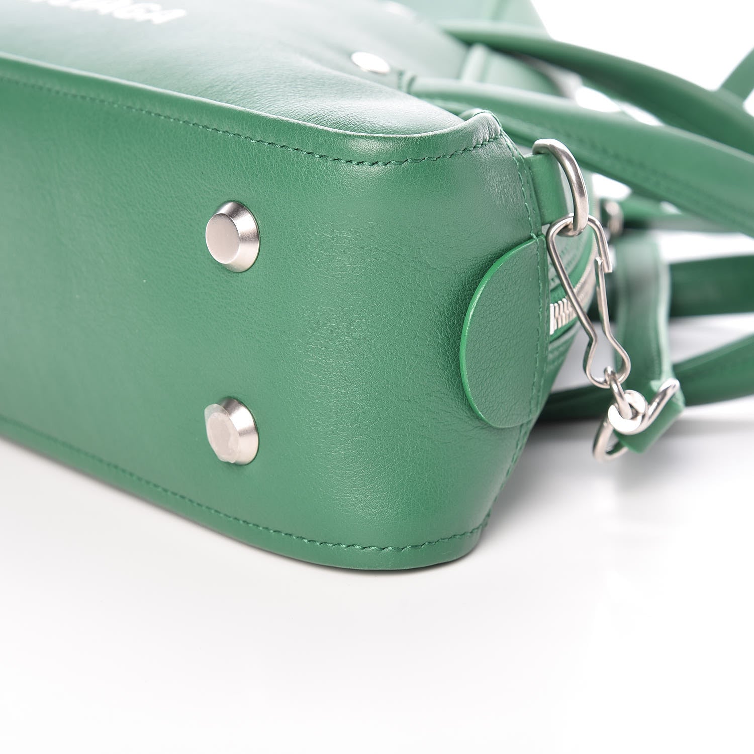 Balenciaga Shiny Day Calfskin S Triangle Duffle Vert Irlandais 9 of 9