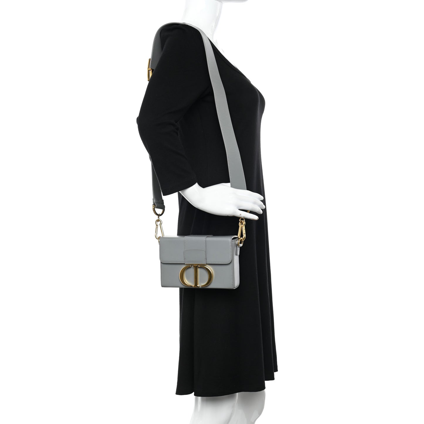 Box Calfskin 30 Montaigne Box Bag Gray