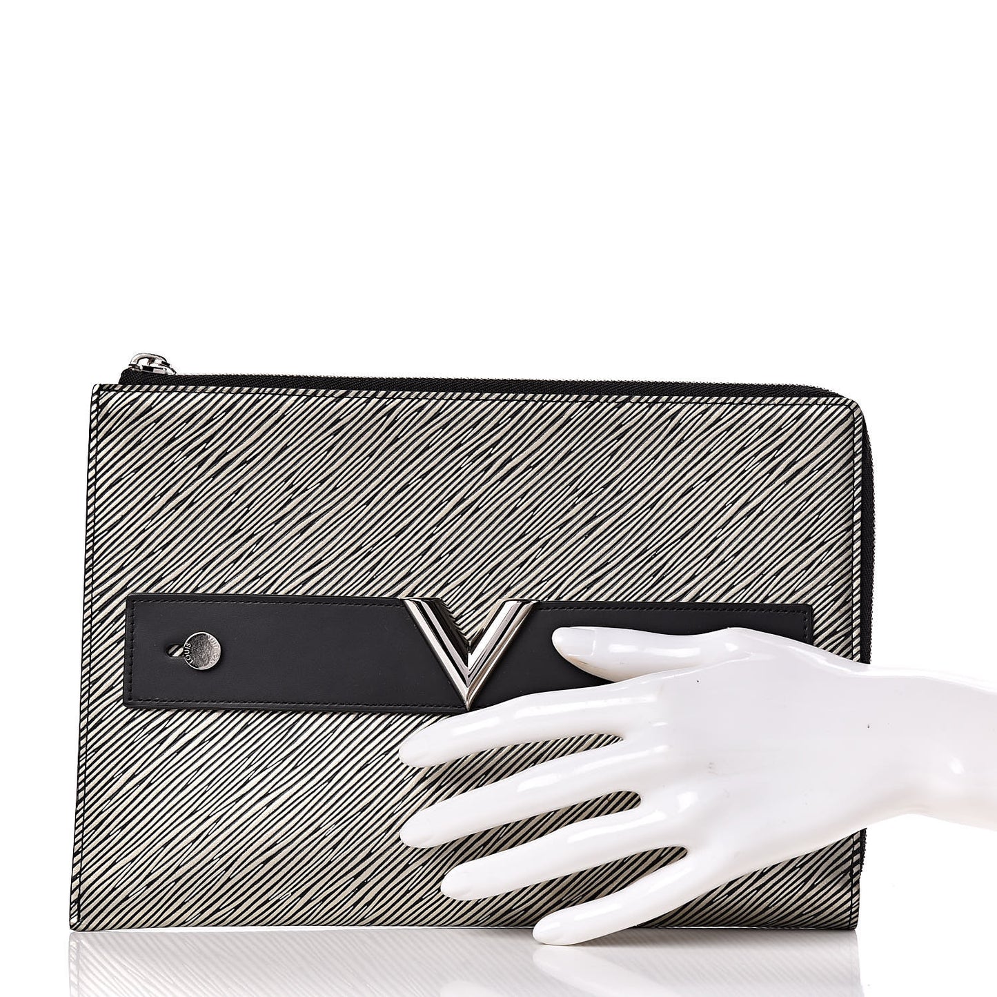 Epi Essential V Pochette Platine