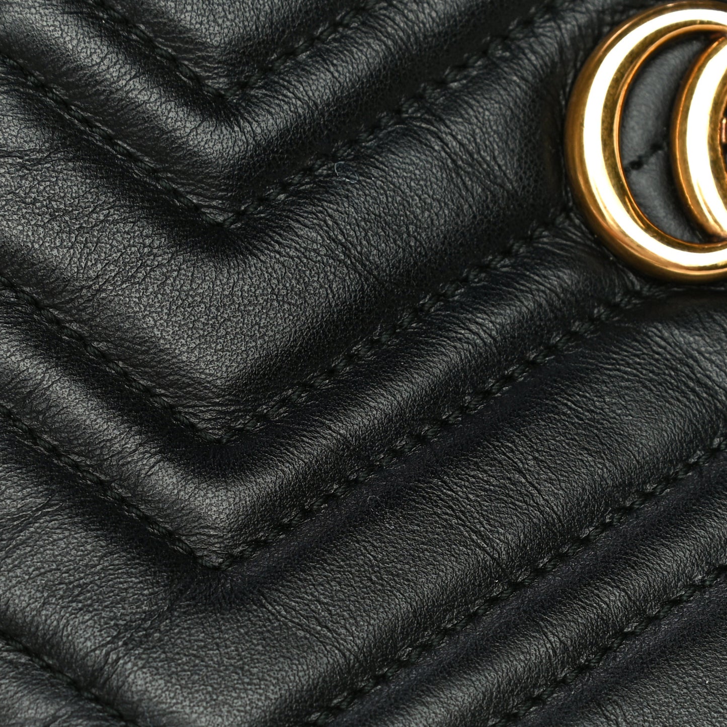 Calfskin Matelasse Mini GG Marmont Chain Shoulder Bag Black