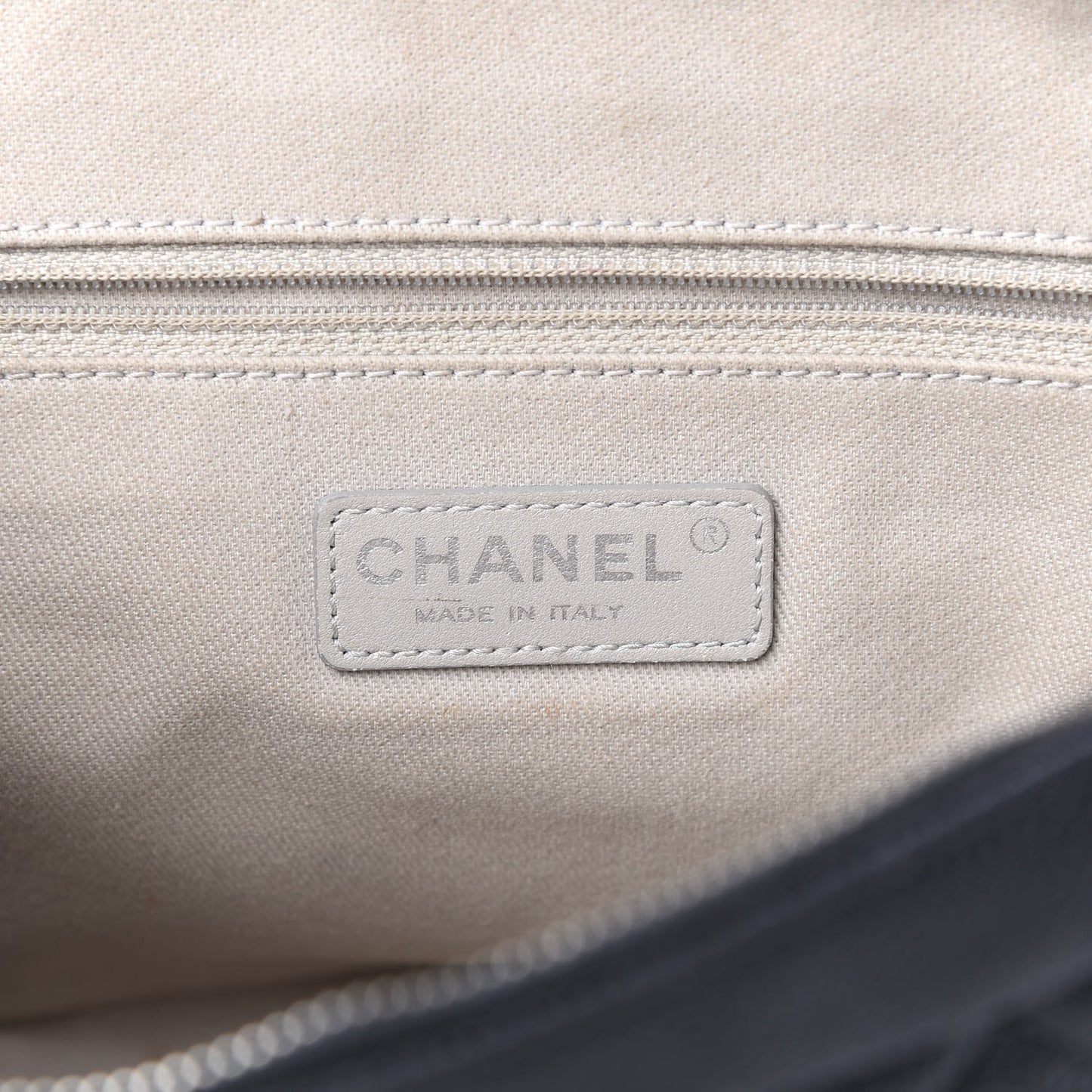 Caviar Quilted Jumbo Easy Flap Black