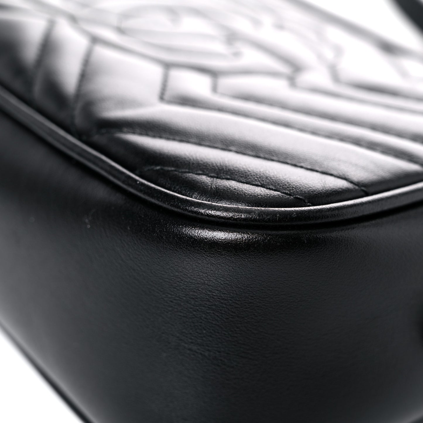Calfskin Matelasse Small GG Marmont Chain Shoulder Bag Black