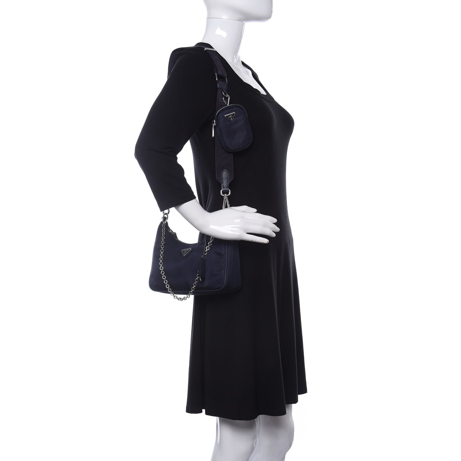 Prada Nylon Re-Edition 2005 Shoulder Bag Black 2 of 11