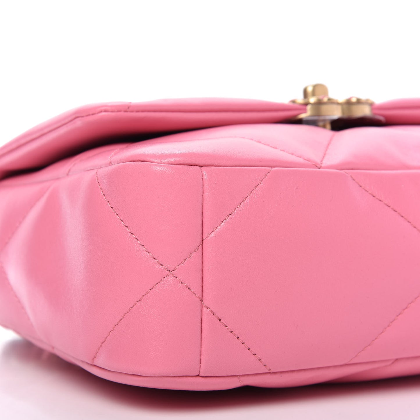 Lambskin Quilted Medium Chanel 19 Flap Pink