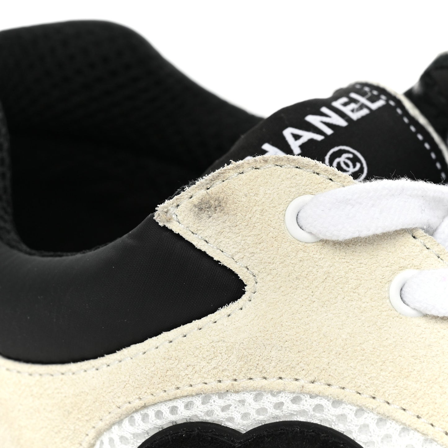 Mesh Suede Calfskin Grained Calfskin Mens CC Sneakers 43 White Black