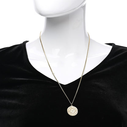 Chanel Medallion CC Rue Cambon Chain Necklace Gold 2 of 7