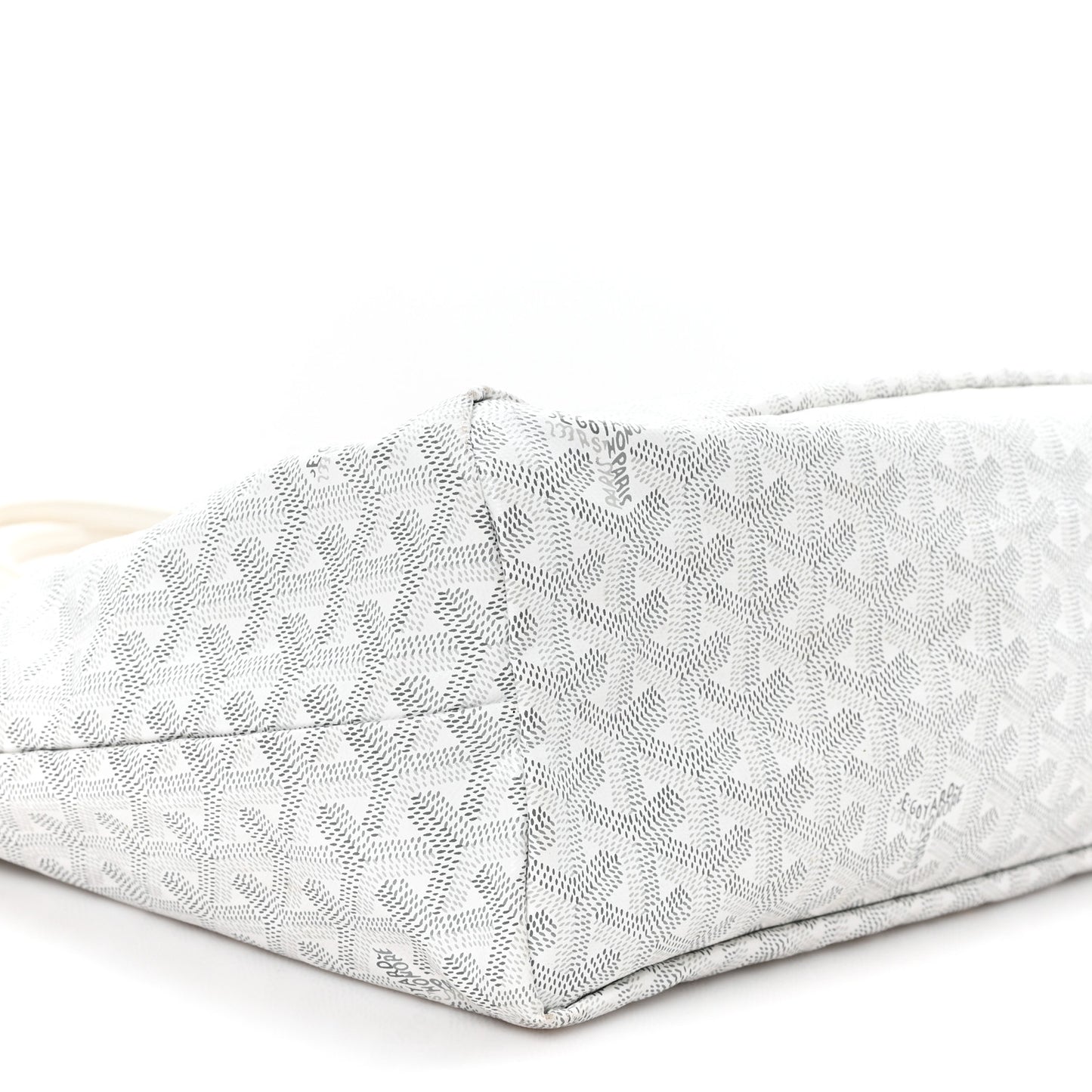 Goyardine Coeur Saint Louis PM White
