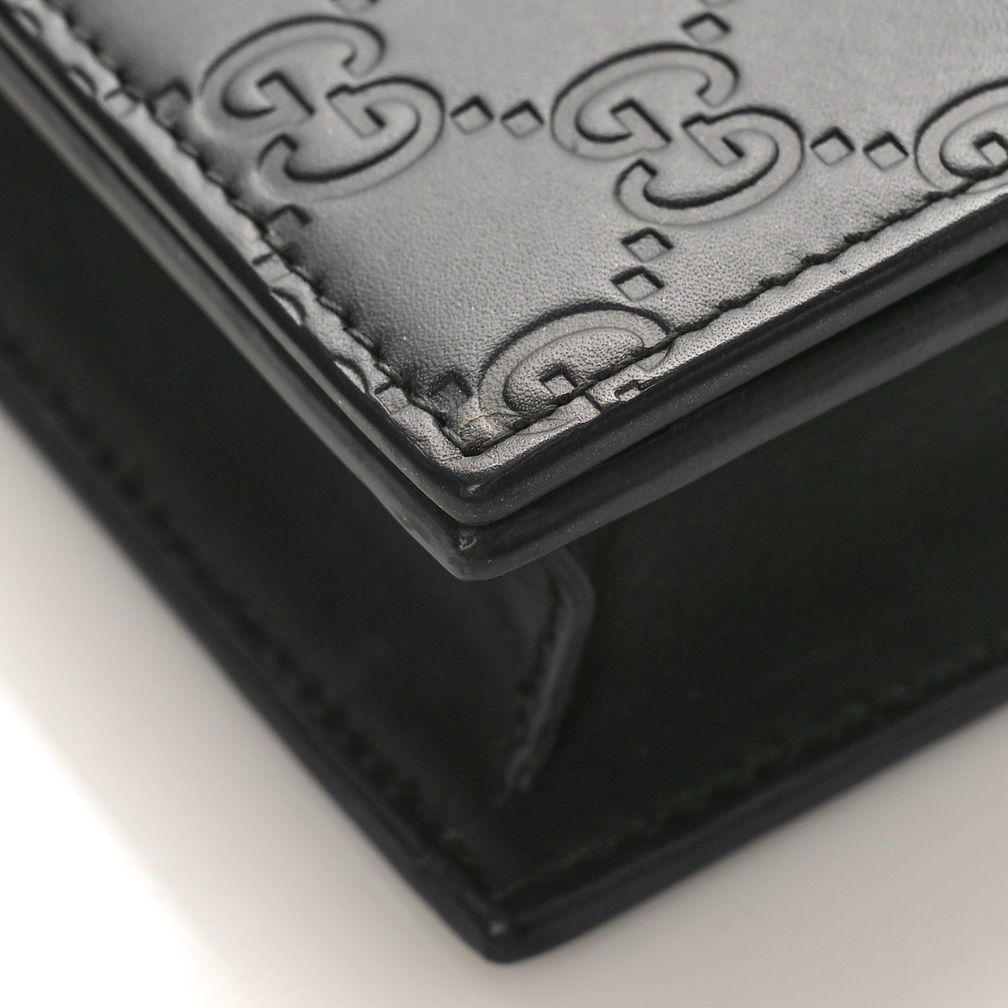 Guccissima Signature Bowy Chain Wallet Black