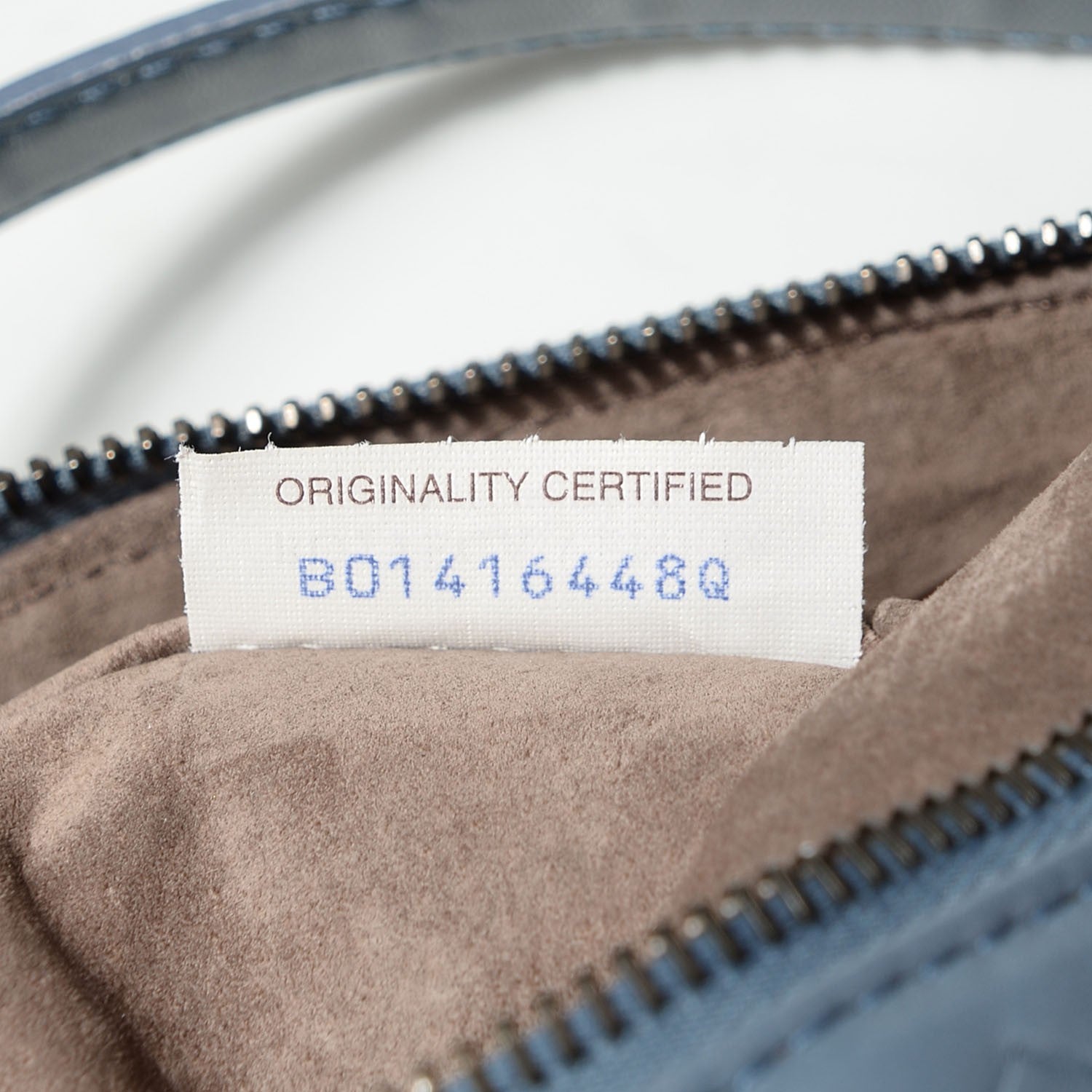 Bottega Veneta Nappa Intrecciato Seamless Hobo Krim 9 of 9