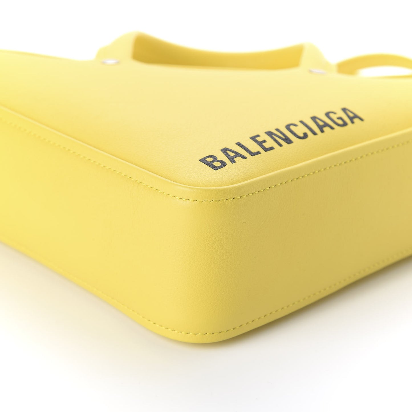 Shiny Day Calfskin Logo XS Triangle Duffle Jaune Black