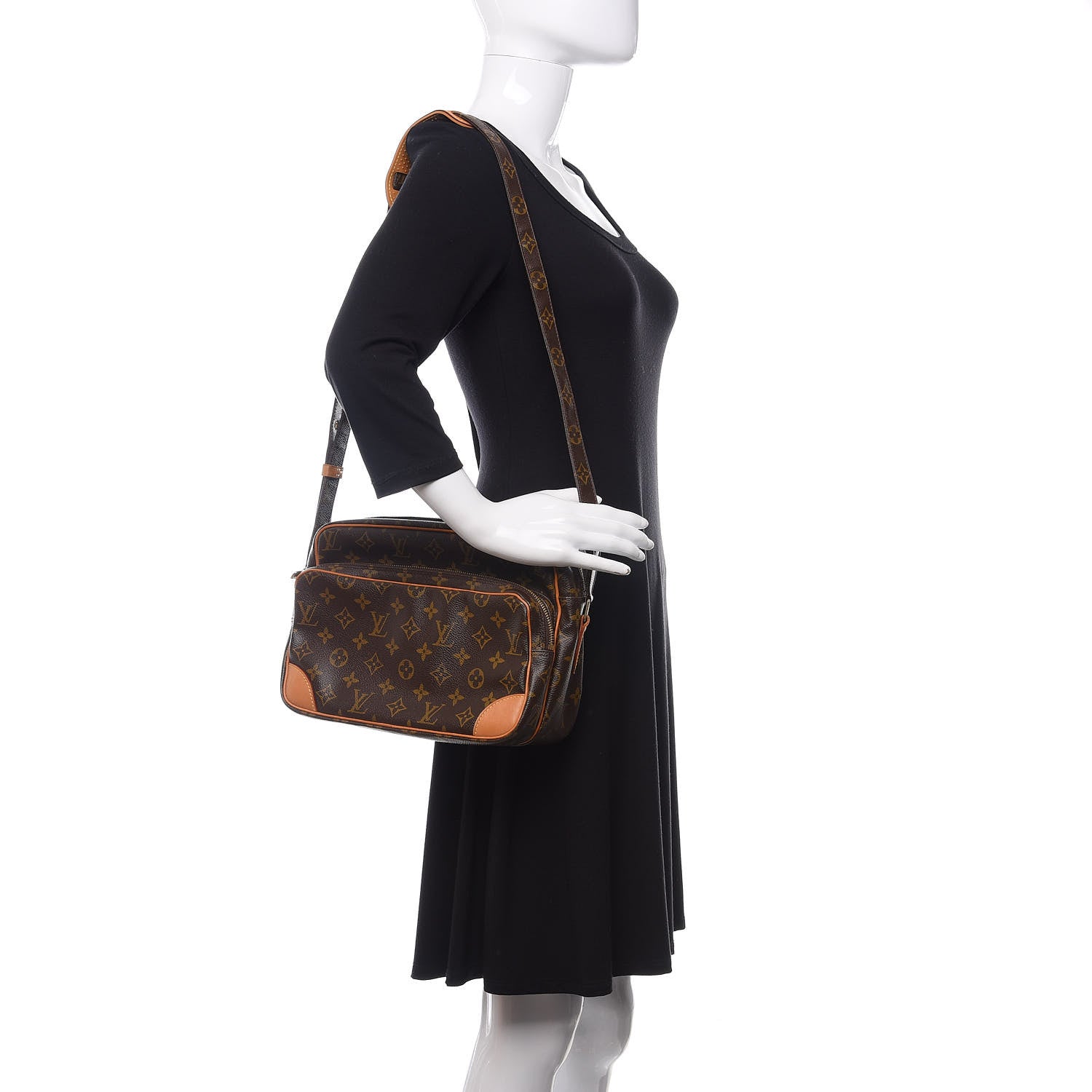 Louis Vuitton Monogram Nil 28 2 of 10